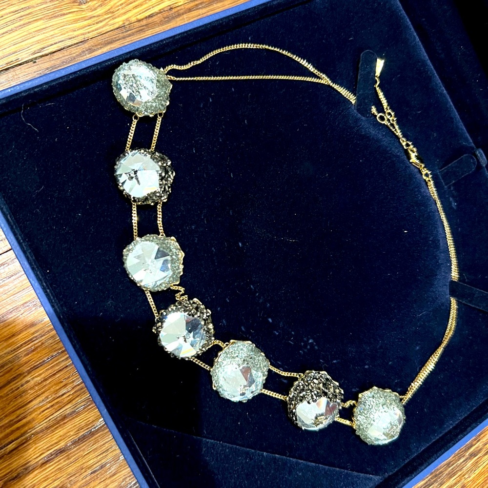 This is beautiful statement piece. Swarovski Crystal necklace. Beautiful!